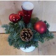 Kerststukje 'Minsk' simpel in hoge pot 30 cm hoog kleur rood met een h...