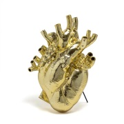 SELETTI - Love In Bloom Giant Resin Heart Vaas Goud